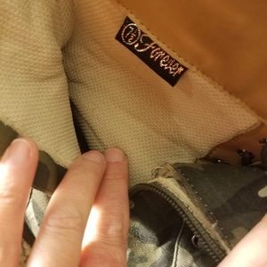 New! Forever 21 Women’s 7.5 Camo mid ankle Boots